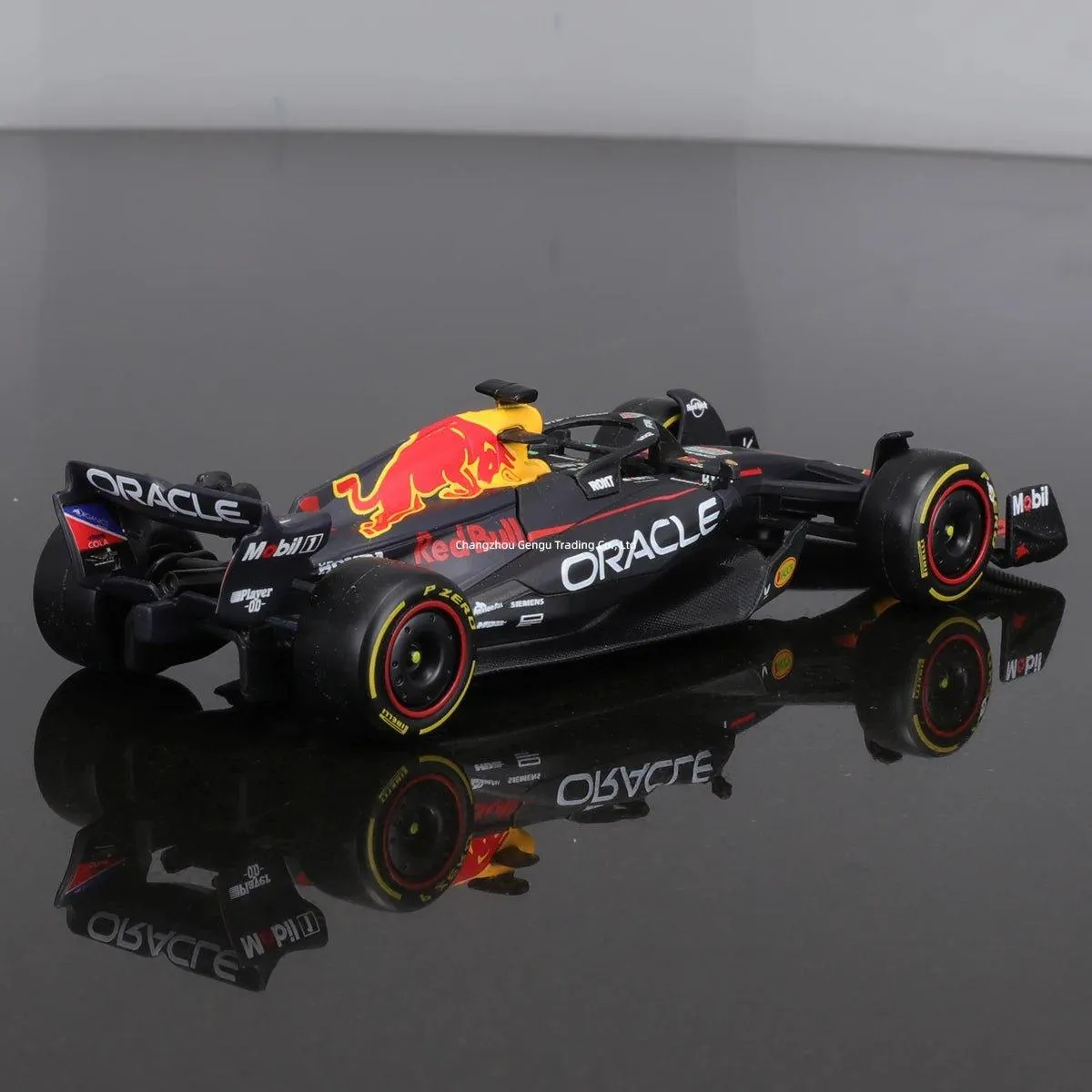 1:43 2023 RB19 #1 #11 Red Bull F1 Racing Formula Car