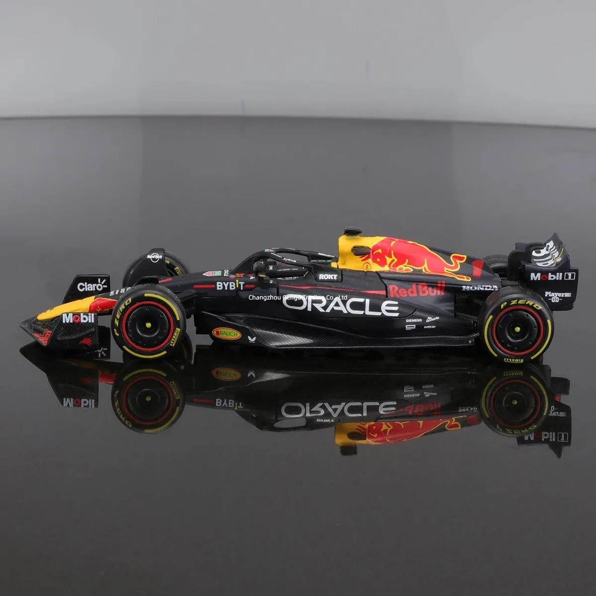 1:43 2023 RB19 #1 #11 Red Bull F1 Racing Formula Car