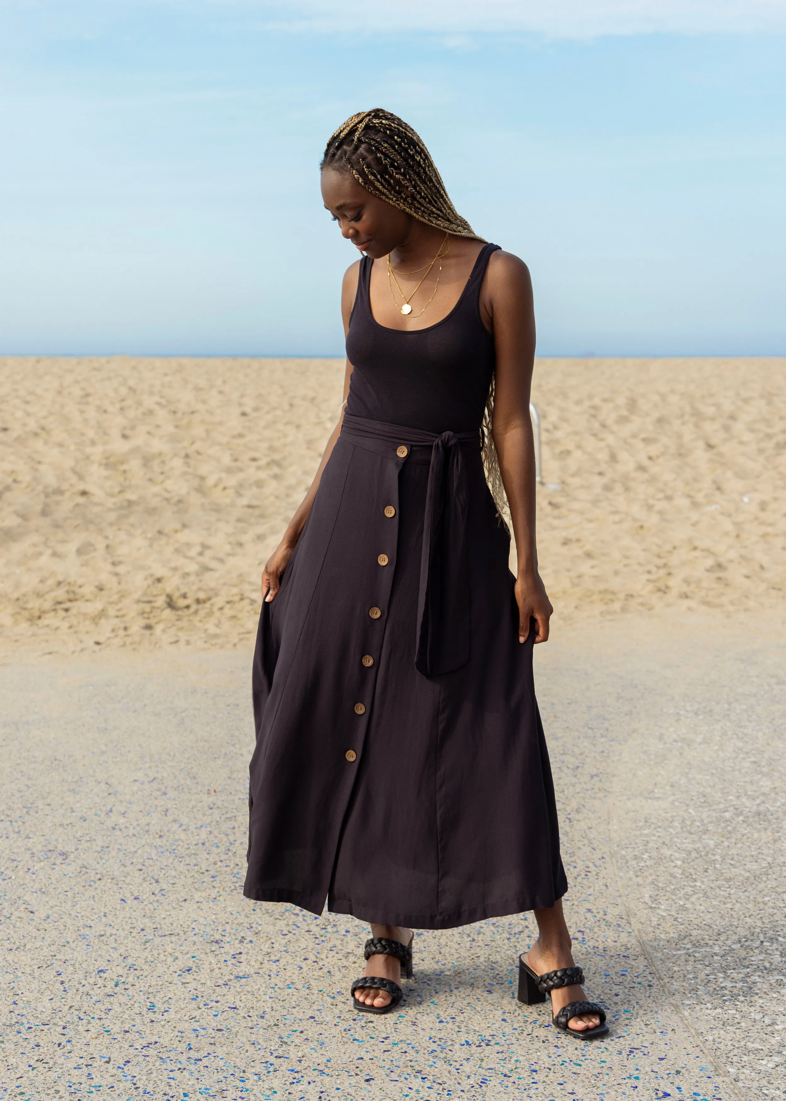 button-down midi skirt in ebony