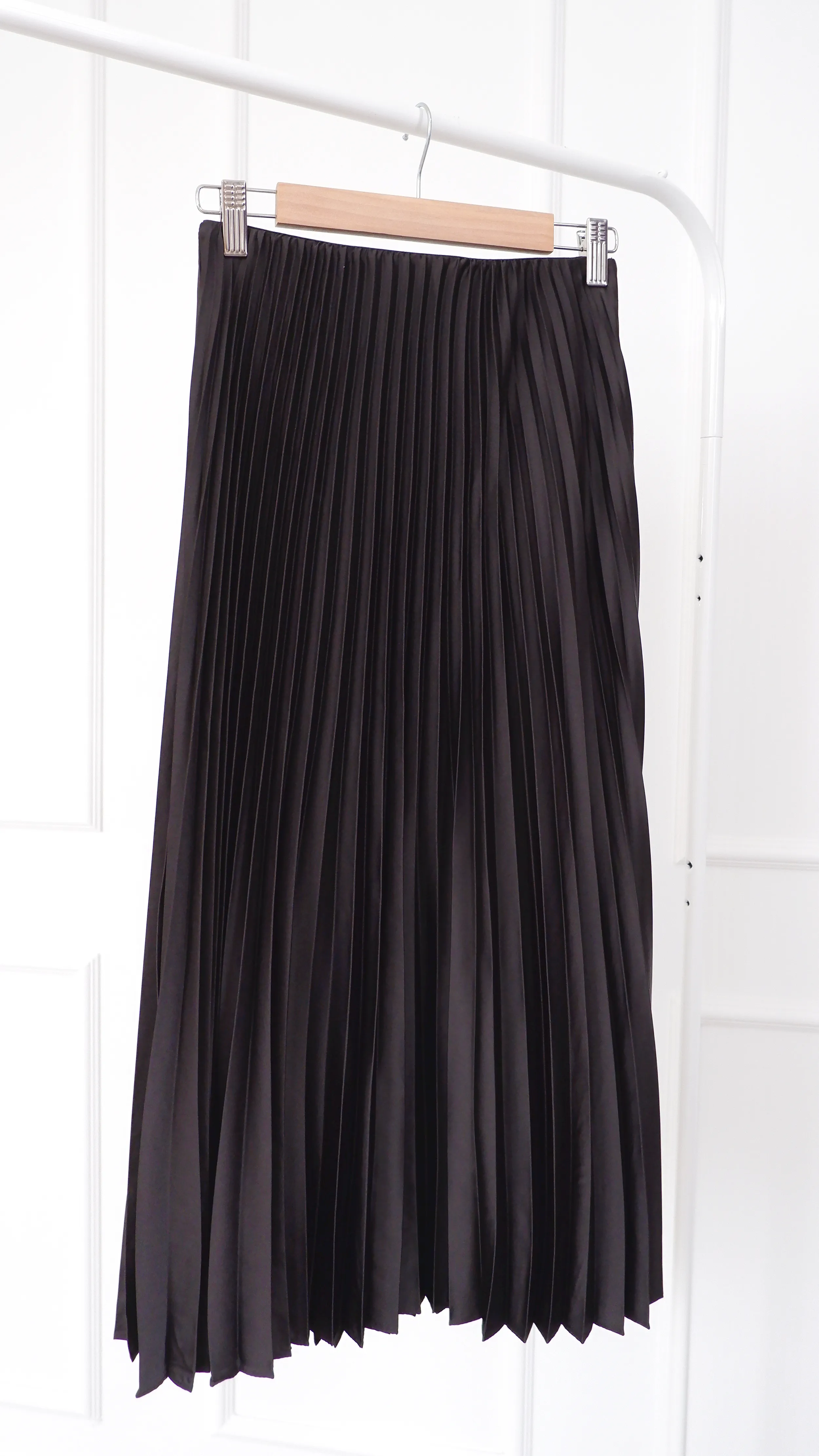 Devona Pleated Skirt