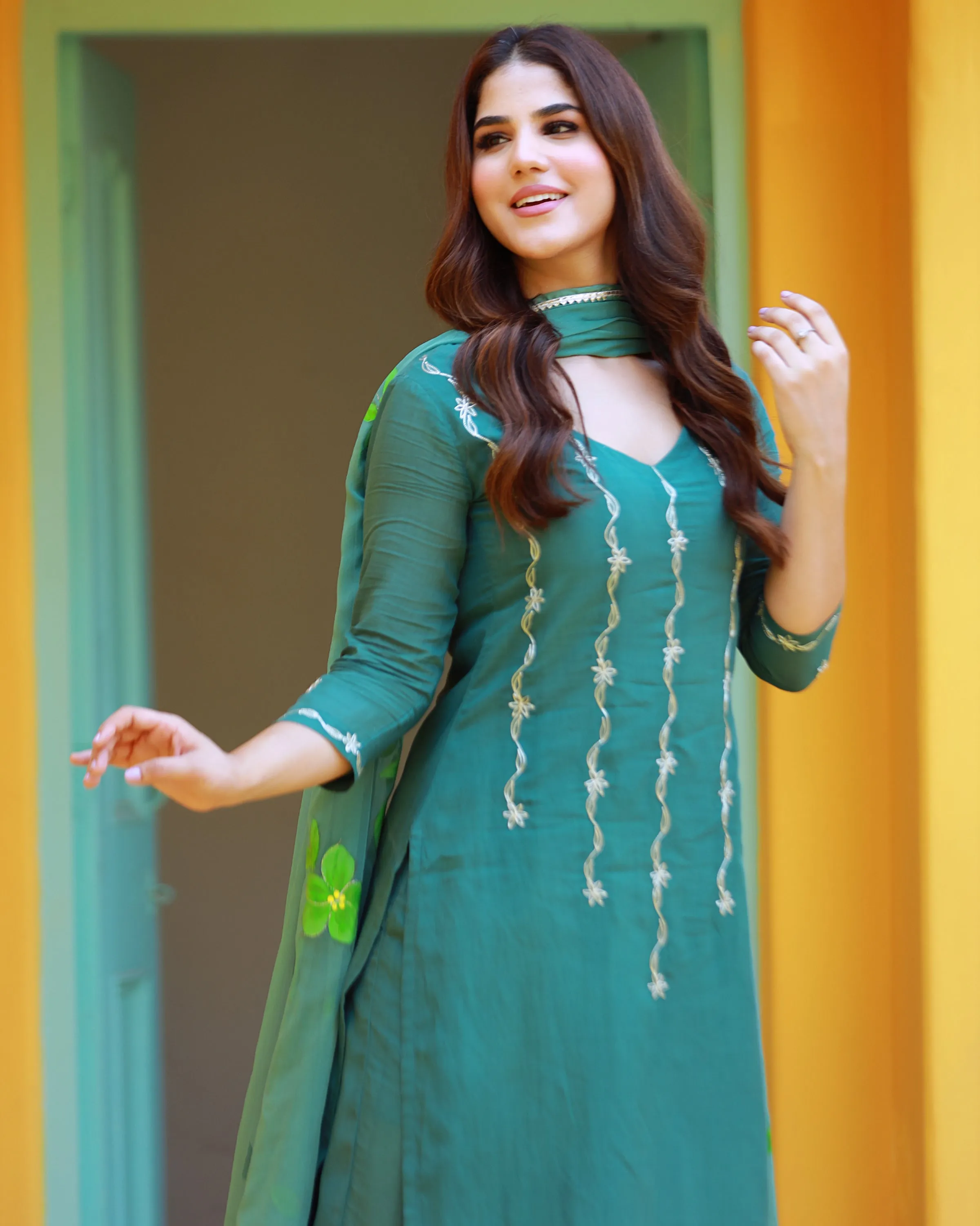 Heer Blush Green Hand Embroidered Silk Kurta Pant with Hand Painted Dupatta