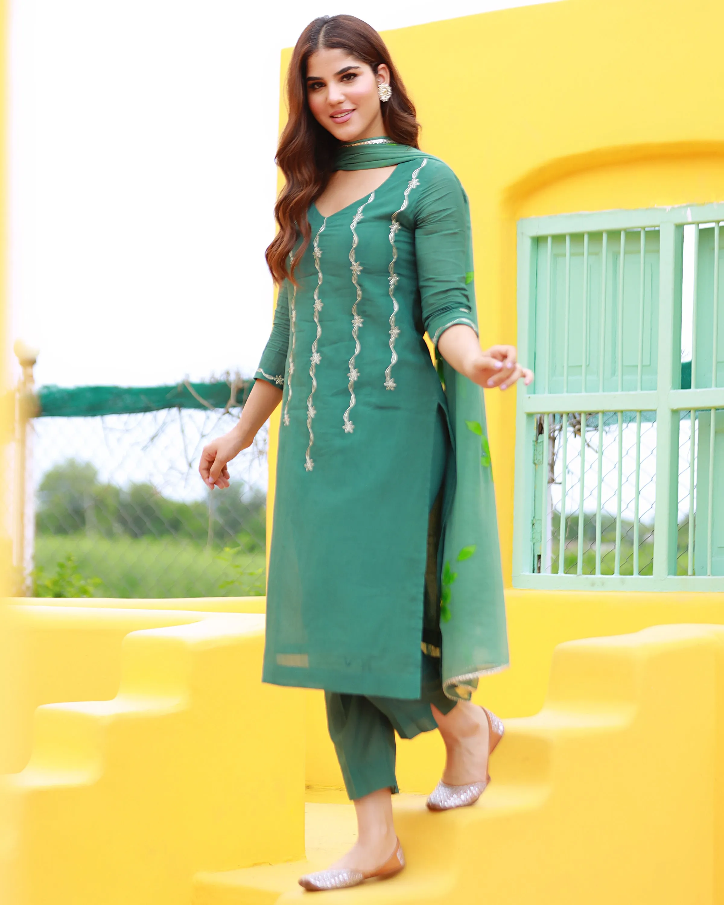 Heer Blush Green Hand Embroidered Silk Kurta Pant with Hand Painted Dupatta