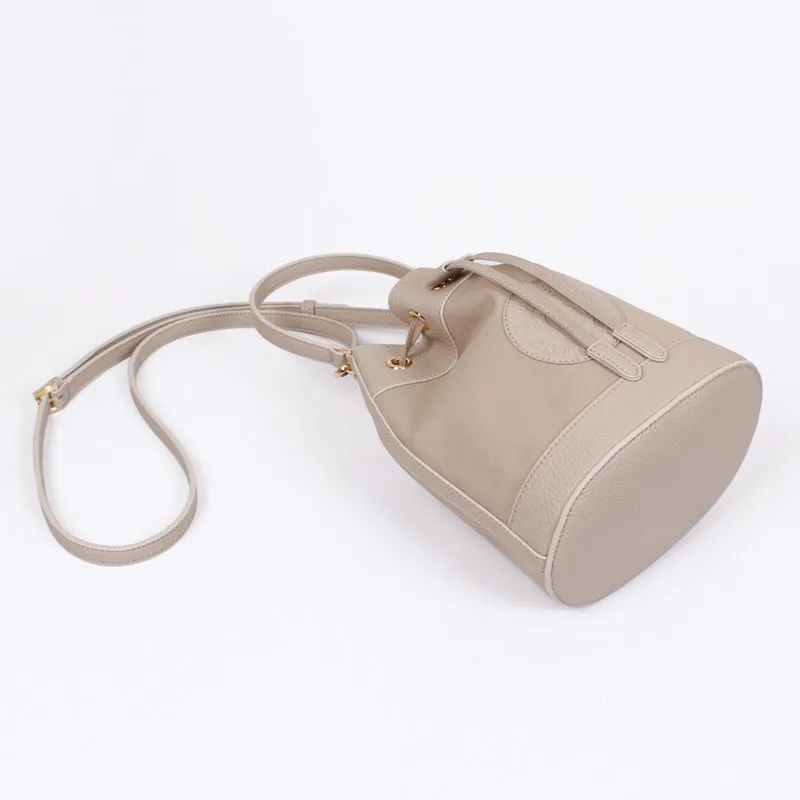 rio shoulder light beige bucket bag