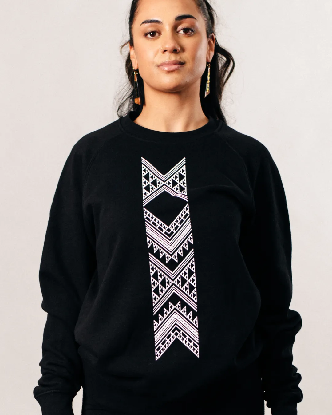 Taniko Hou Print Crew - Black